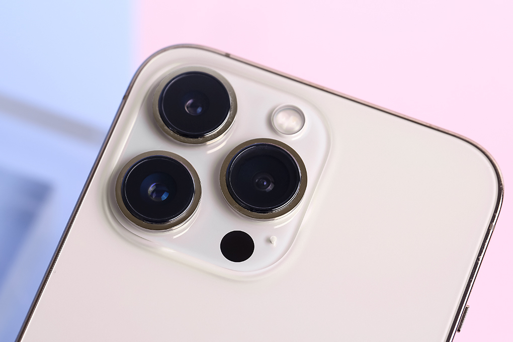 iPhone 13 pro camera